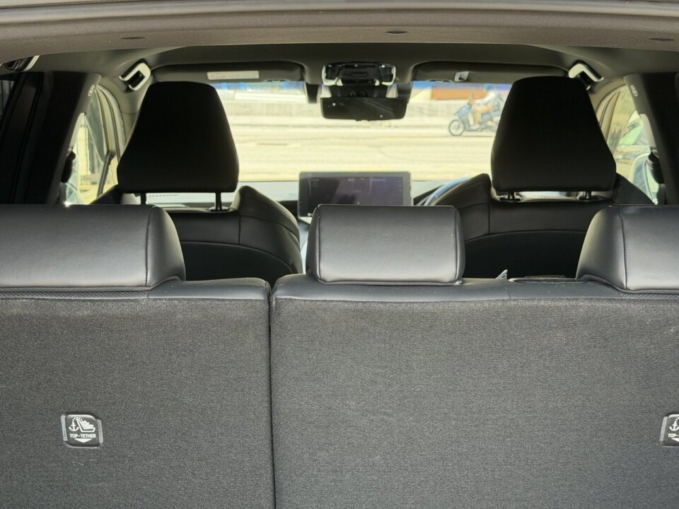Toyota Alphard — foto galeri 14
