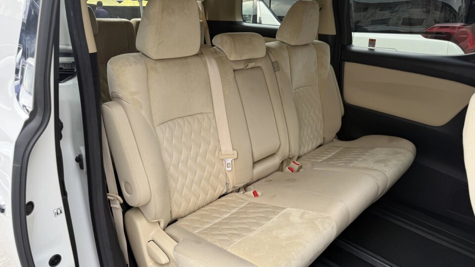 Toyota Alphard — foto galeri 20