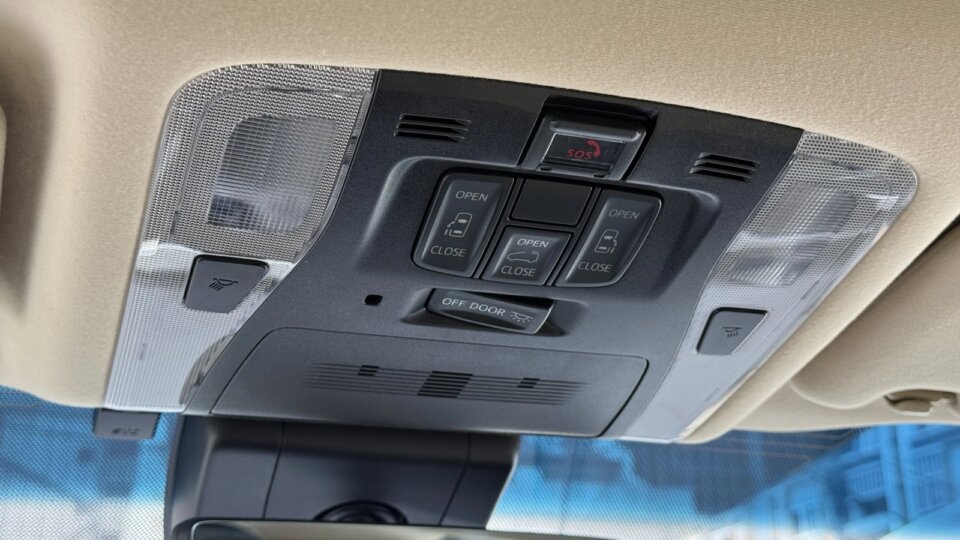 Toyota Alphard — foto galeri 23