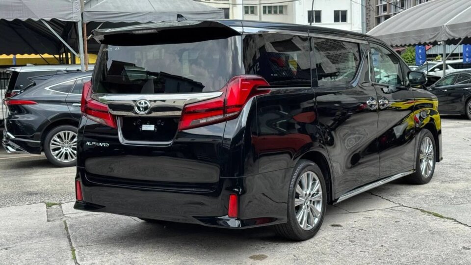 Toyota Alphard · Foto 283 Toyota Alphard — foto galeri 12