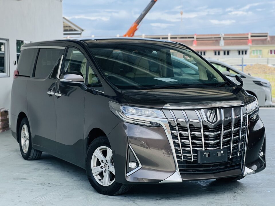 Toyota Alphard · Foto 302 Toyota Alphard — gambar utama