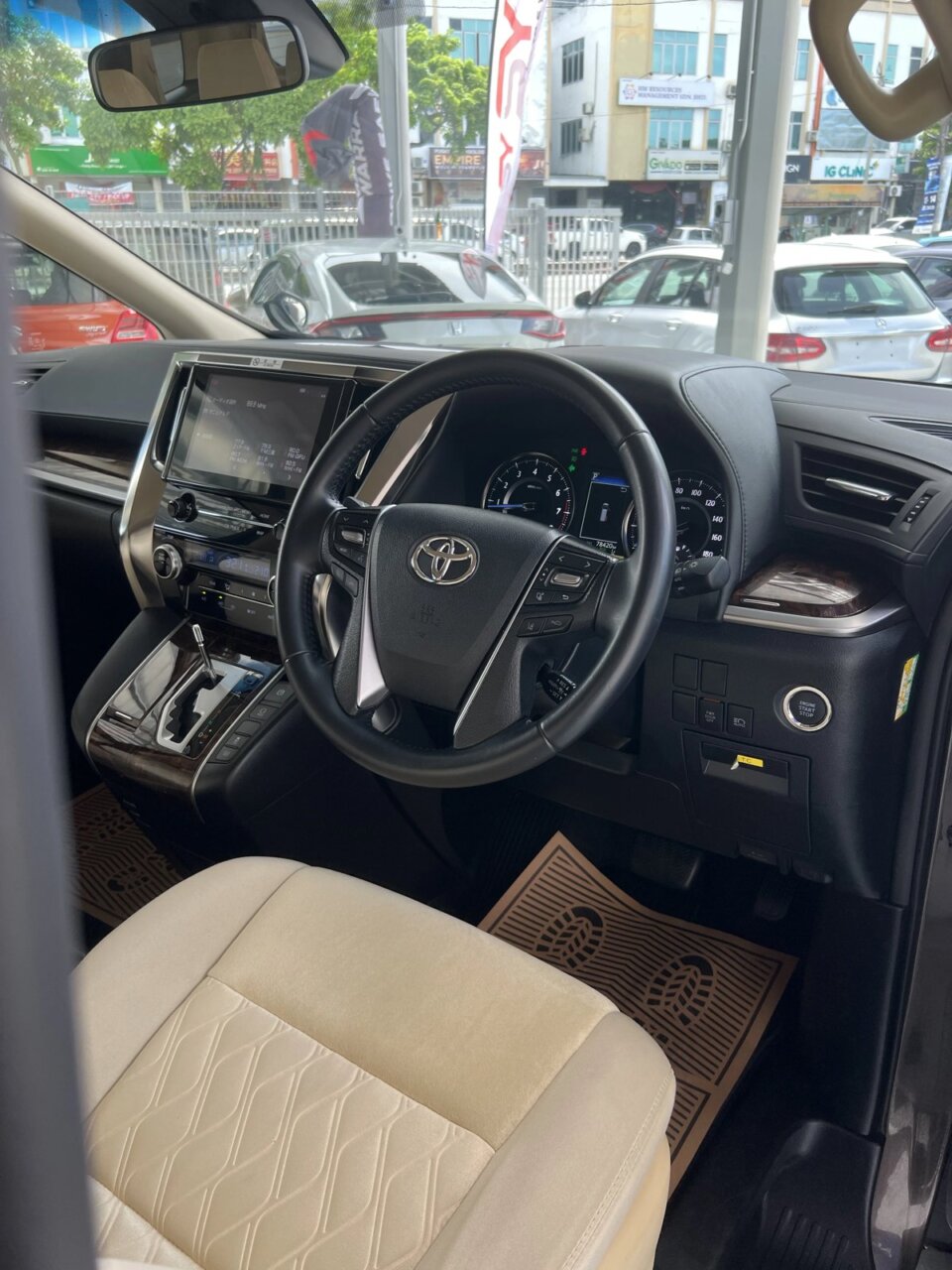 Toyota Alphard · Foto 306 Toyota Alphard — foto galeri 11