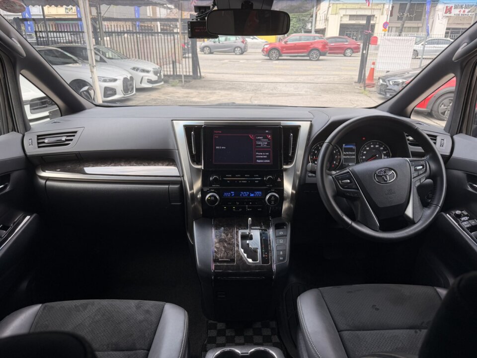 Toyota Alphard · Foto 317 Toyota Alphard — foto galeri 8