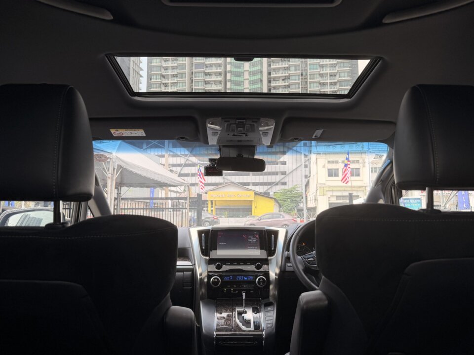Toyota Alphard · Foto 319 Toyota Alphard — foto galeri 10