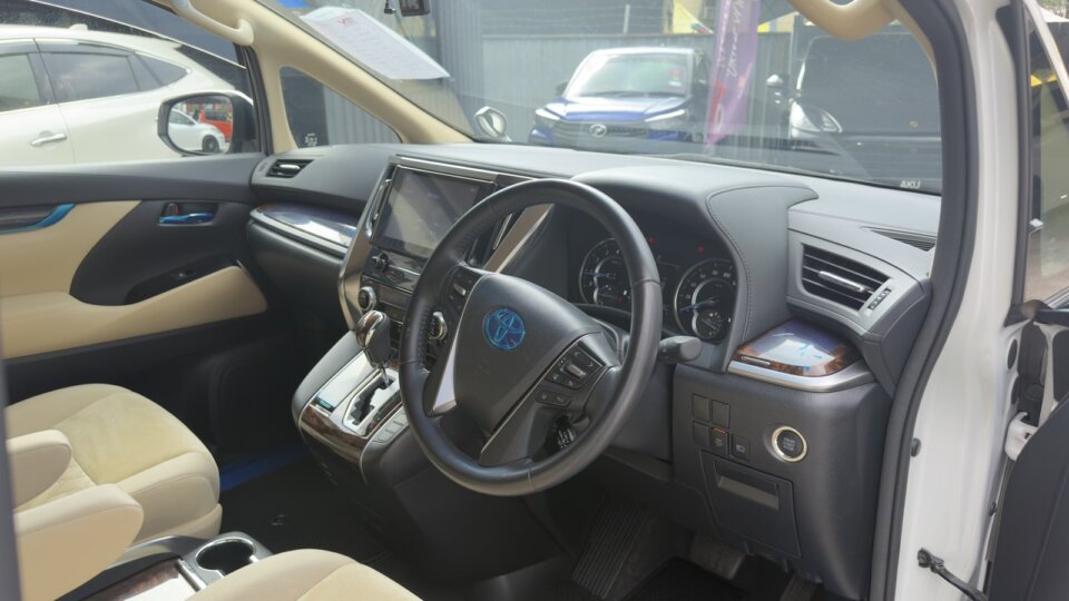 Toyota Alphard — foto galeri 3