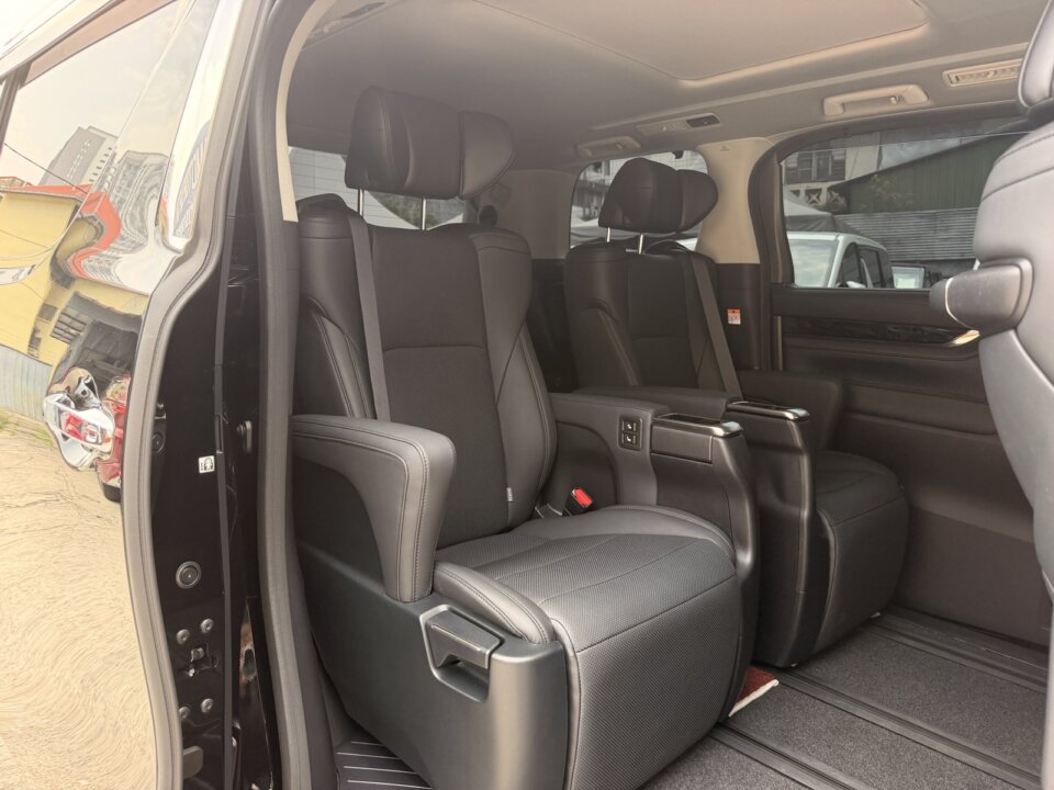 Toyota Alphard — foto galeri 6