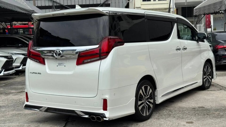 Toyota Alphard · Foto 354 Toyota Alphard — foto galeri 7