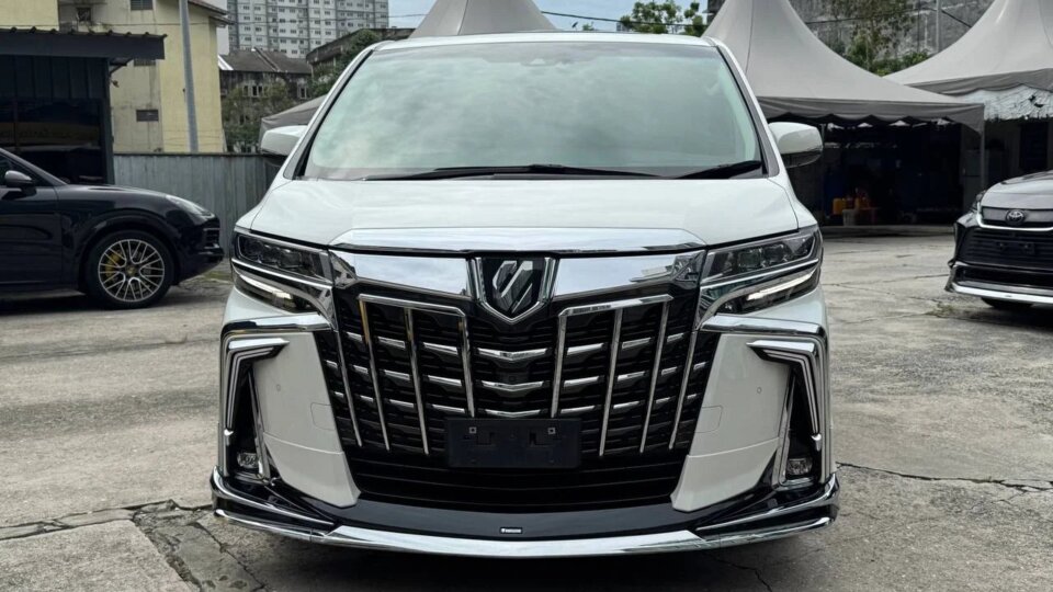Toyota Alphard · Foto 356 Toyota Alphard — foto galeri 9