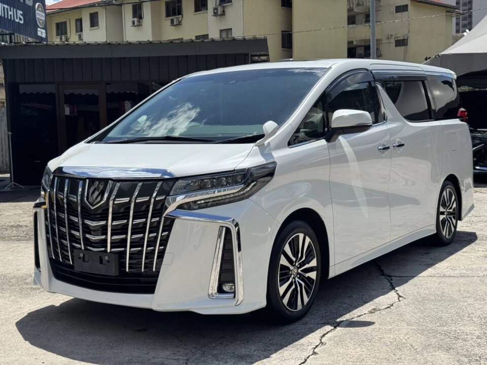 Toyota Alphard — gambar utama