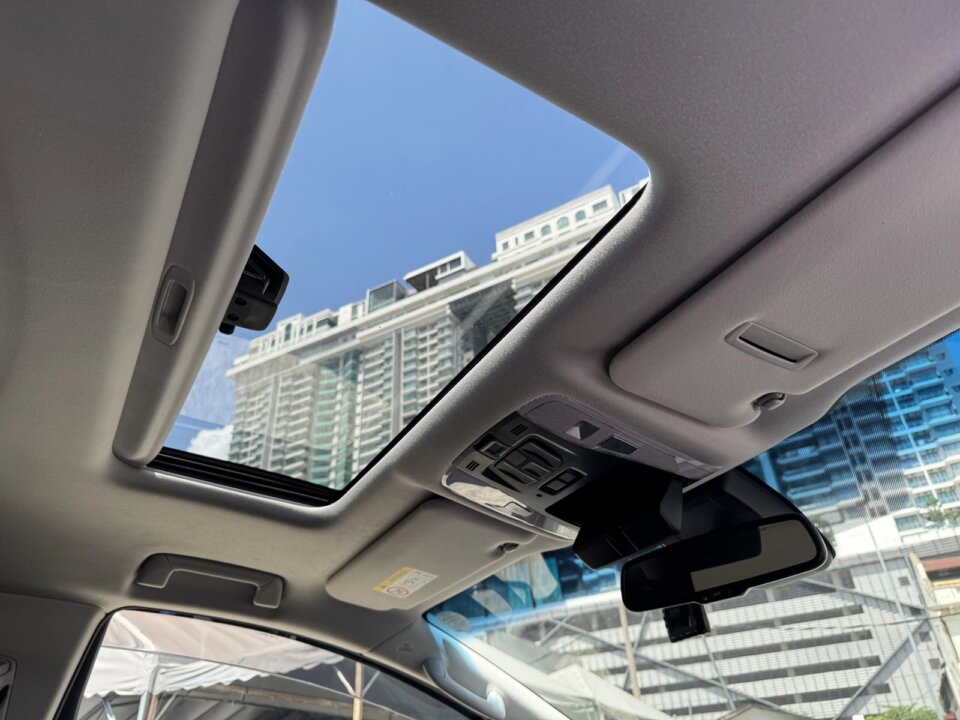 Toyota Alphard — foto galeri 8