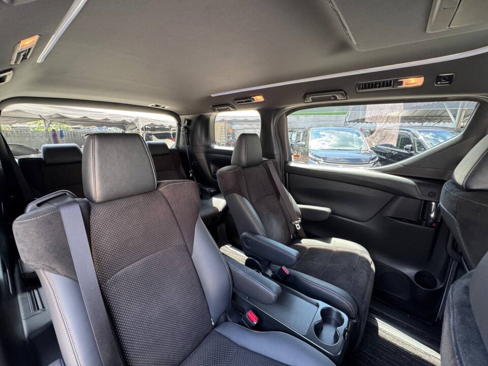 Toyota Alphard — foto galeri 9