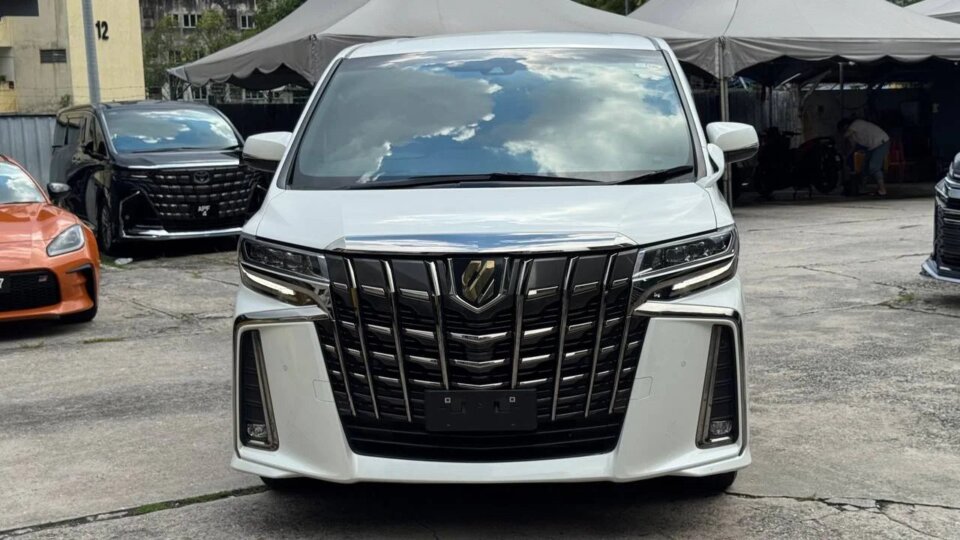 Toyota Alphard — foto galeri 12