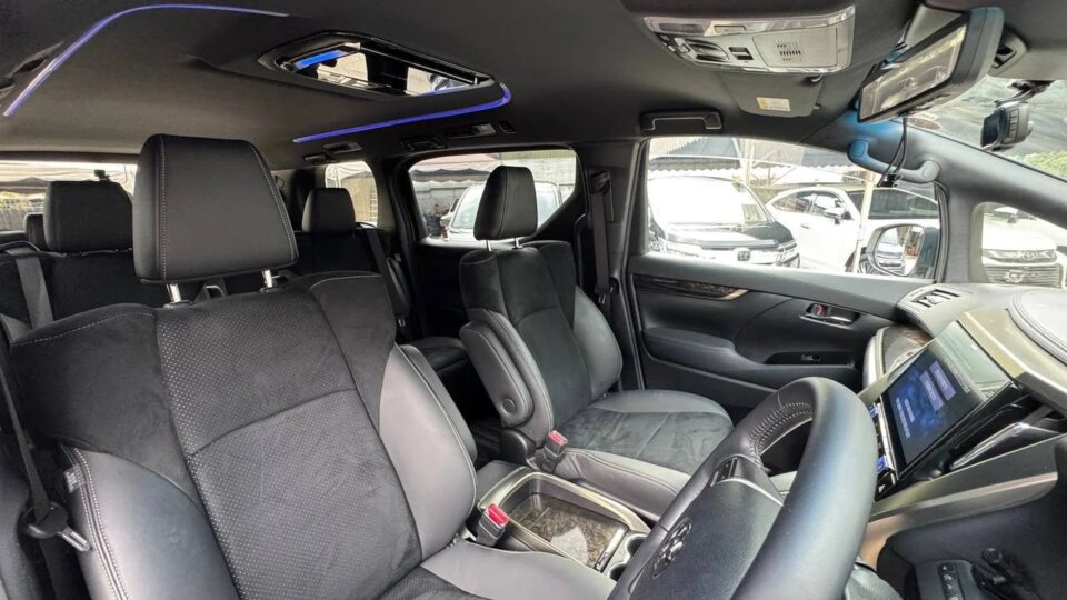 Toyota Alphard — foto galeri 20