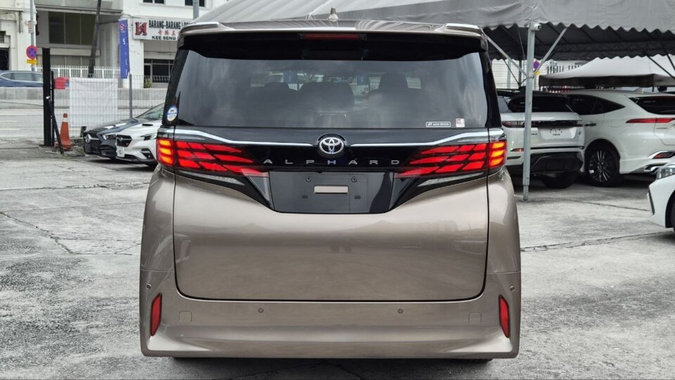 Toyota Alphard · Foto 886 Toyota Alphard — foto galeri 6