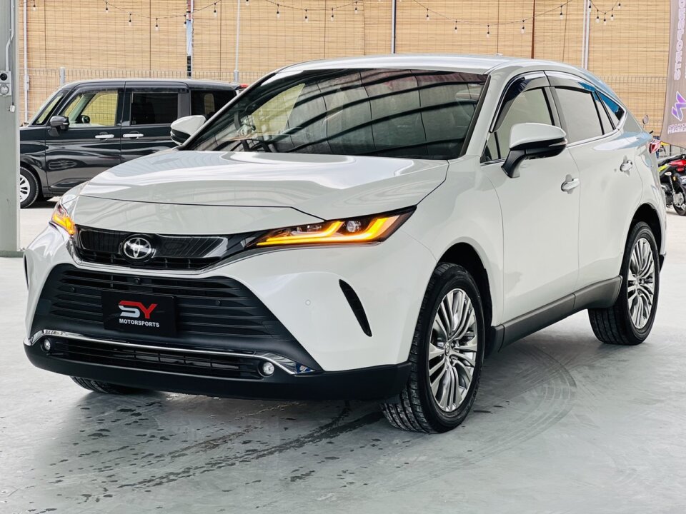 Toyota Harrier — gambar utama